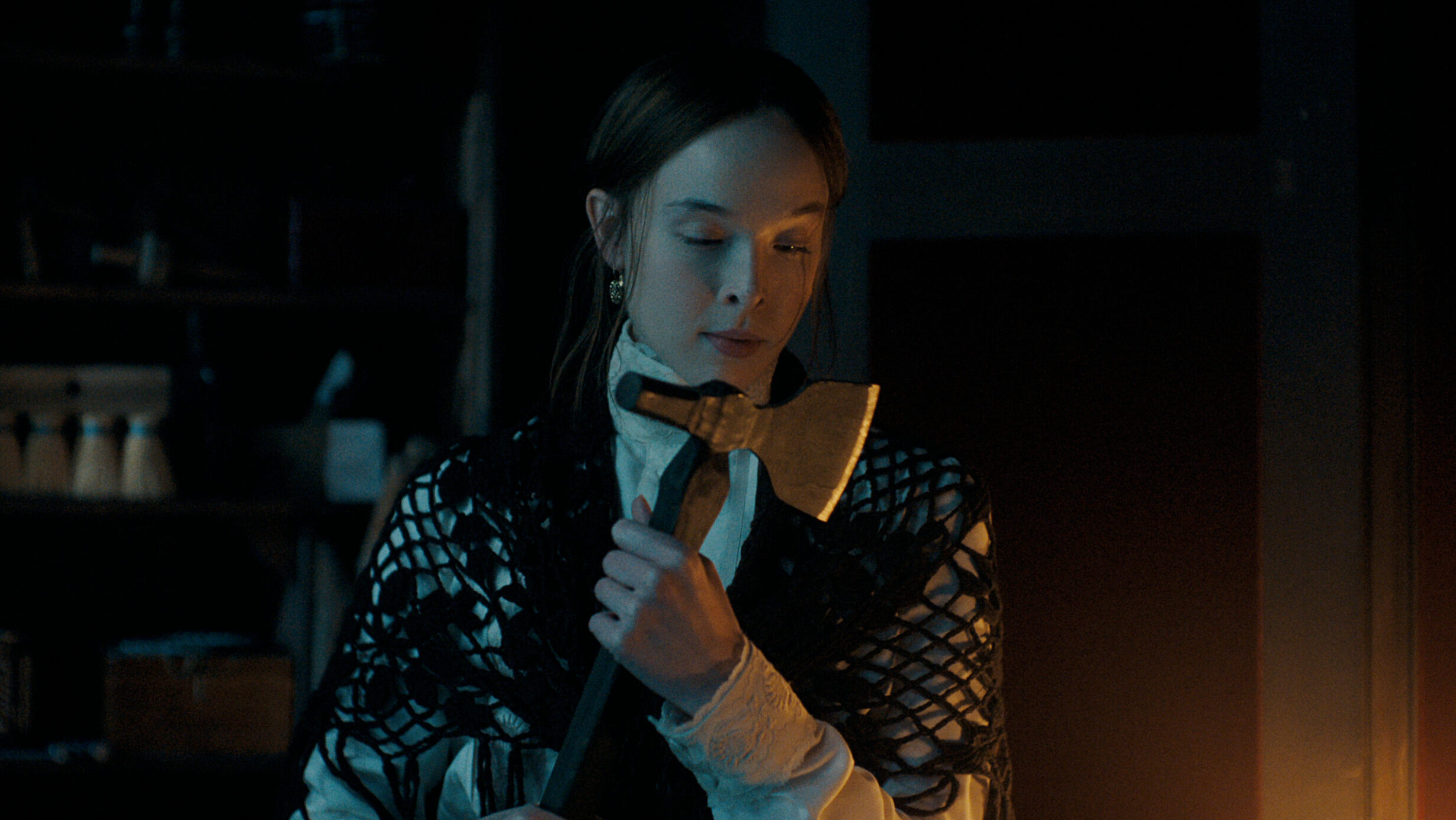 Monster__The_Lizzie_Borden_Story_n_S1_E4_00_23_57_14R